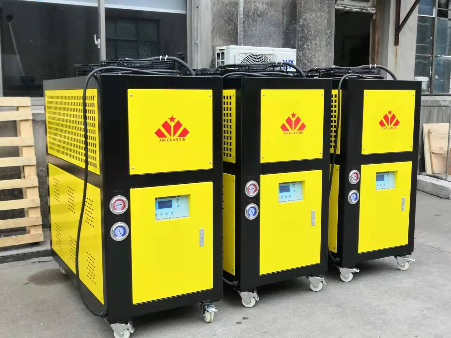 供應(yīng)工業(yè)風(fēng)冷式制冷機(jī)/新冠信制冷機(jī)生產(chǎn)廠(chǎng)家